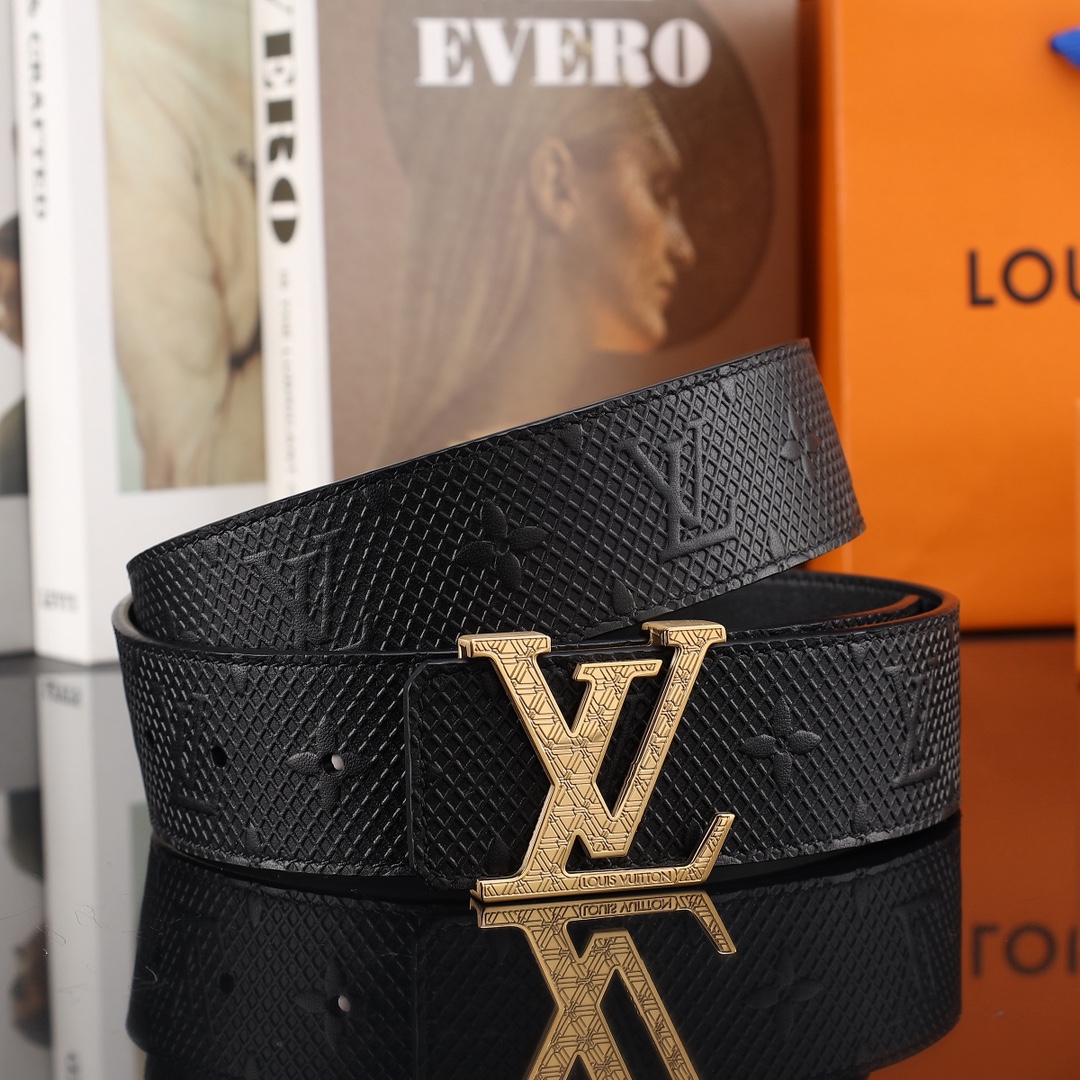 路易威登冲孔㊙️原单高端品质🎗专柜官网同步🌟宽度3.9冲孔精美扣头💯意大利进口头层原版花纹✨纹理消晰真实
