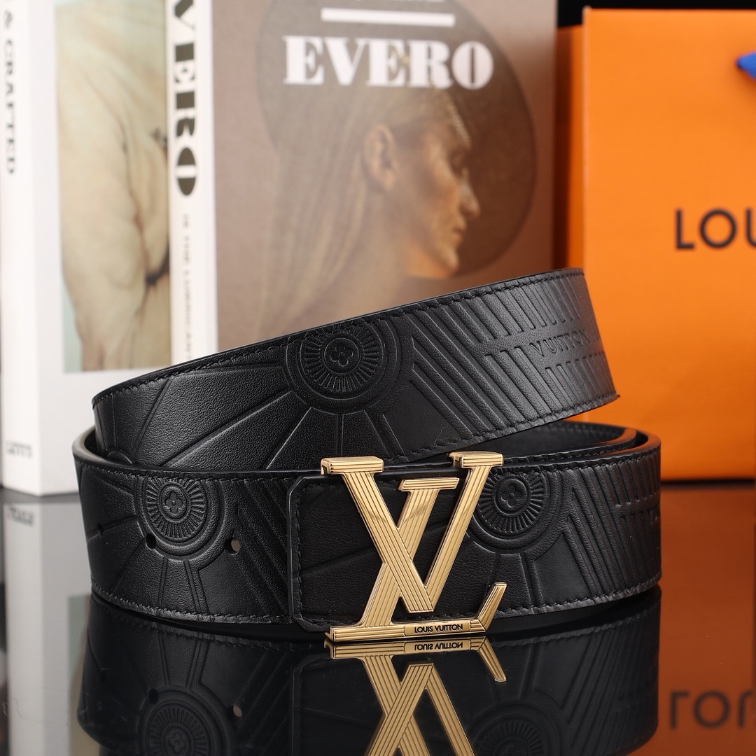 路易威登冲孔㊙️原单高端品质🎗专柜官网同步🌟宽度3.9冲孔精美扣头💯意大利进口头层原版花纹✨纹理消晰真实