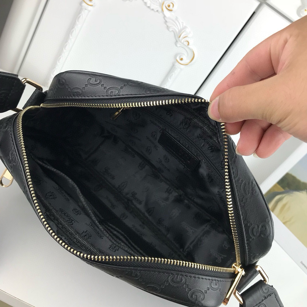 新款🌹🆕Gucci,古奇❤️专柜同步 男士斜挎包🐮🐮原版品质 商务款式,手感绝对牛!进口台湾面料配头层牛