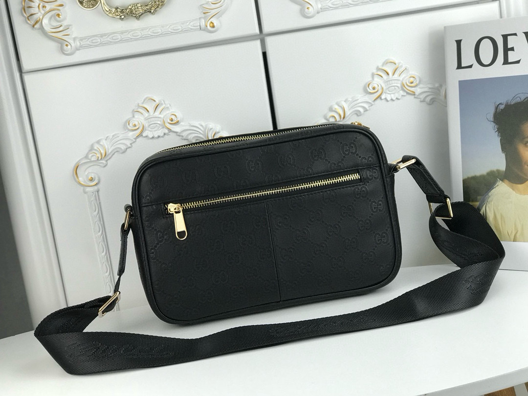 新款🌹🆕Gucci,古奇❤️专柜同步 男士斜挎包🐮🐮原版品质 商务款式,手感绝对牛!进口台湾面料配头层牛
