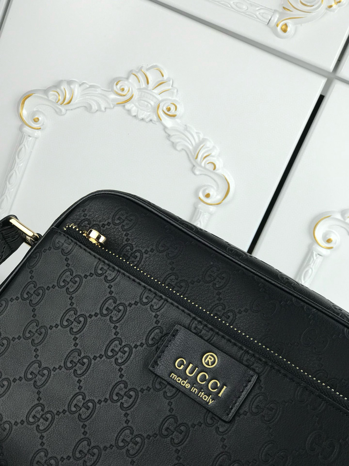 新款🌹🆕Gucci,古奇❤️专柜同步 男士斜挎包🐮🐮原版品质 商务款式,手感绝对牛!进口台湾面料配头层牛