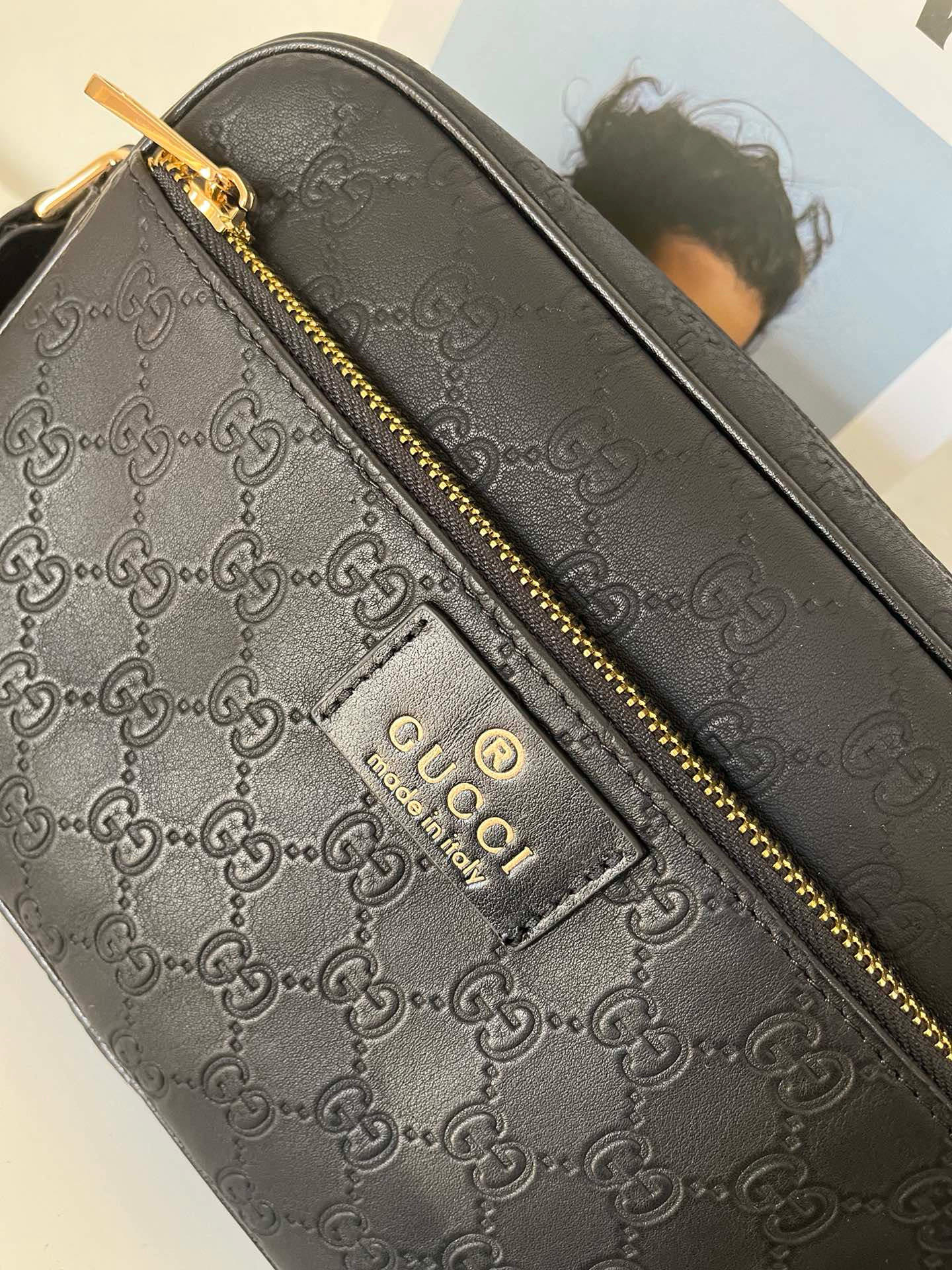 新款🌹🆕Gucci,古奇❤️专柜同步 男士斜挎包🐮🐮原版品质 商务款式,手感绝对牛!进口台湾面料配头层牛