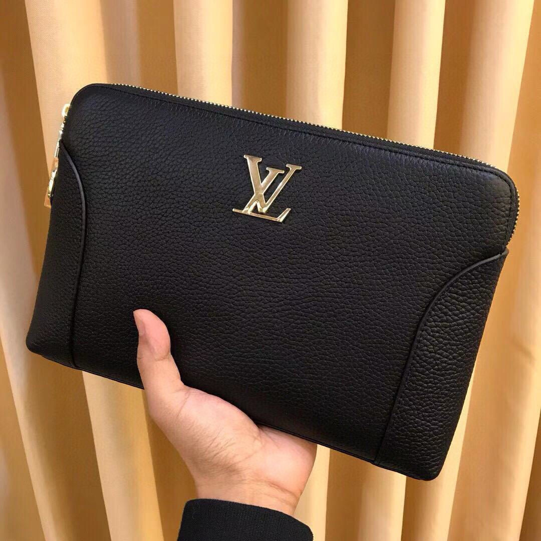 🐮最新2025推出 ✂️奢華 【LV】🐮男士手包,精選皮料中的鉑金-高檔进口牛皮,進口牛皮內襯設計🐮均勻