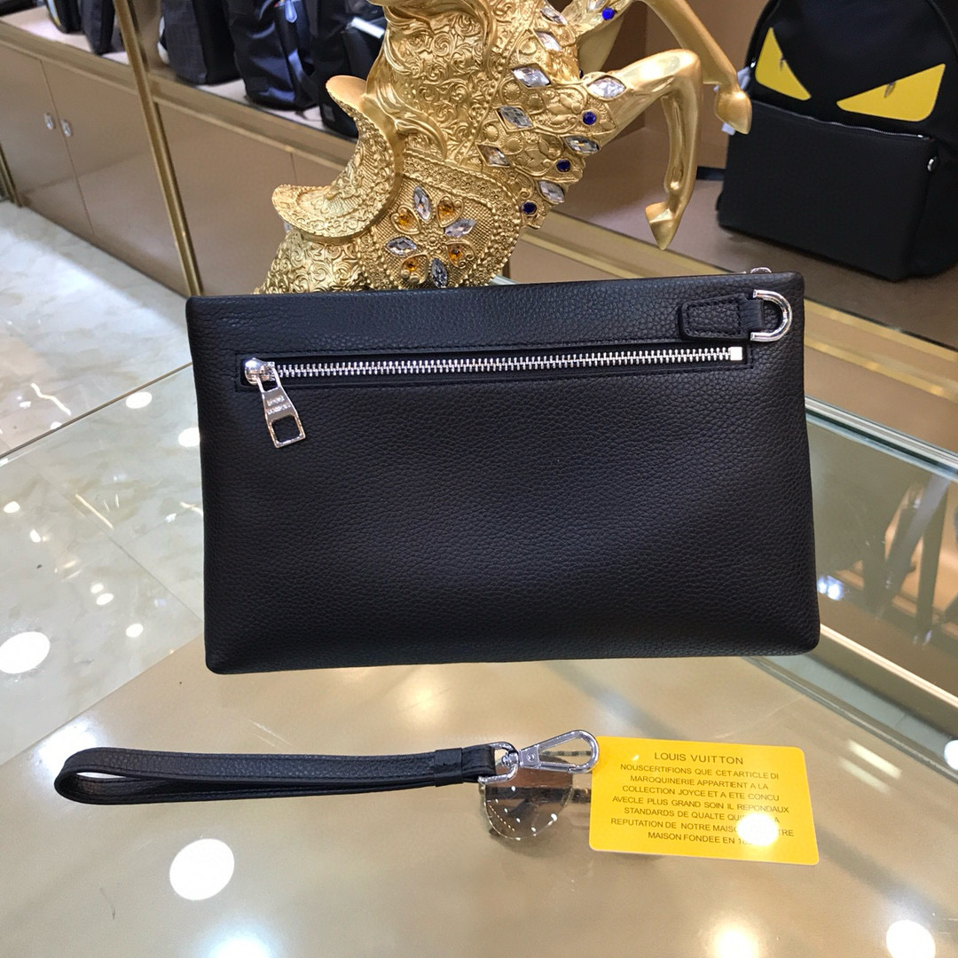 🌾新品 ：LOUIS VUITTON（路易威登）。2020最新手拿包不但包型做得好，而且品质也非常精细，进口牛皮压经典格