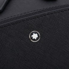 MONTBLANC 全新万宝龙匠心系列双肩背包 经典黑色 型号:MB# 材质:头层牛皮(原版皮) 款式:来自万宝龙专柜 MONTBLANC 全新万宝龙匠心系列双肩背包 经典黑色 型号:MB# 材质:头层牛皮(原版皮) 款式:来自万宝龙专柜