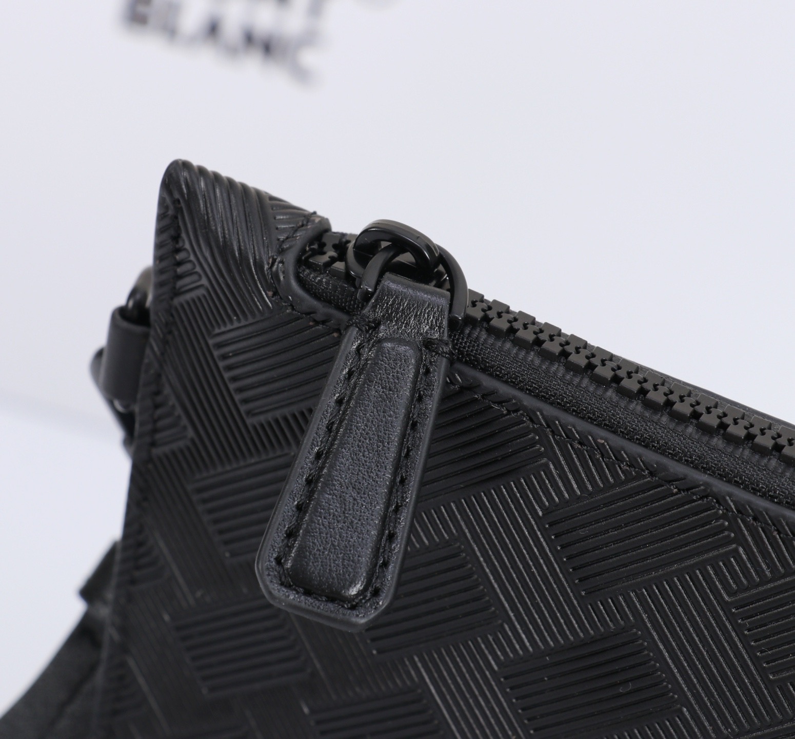 MONTBLANC全新万宝龙风尚3.0系列手袋 型号：MB# 材质：头层牛皮  包装：专柜同步防尘袋 款式：购版打造  