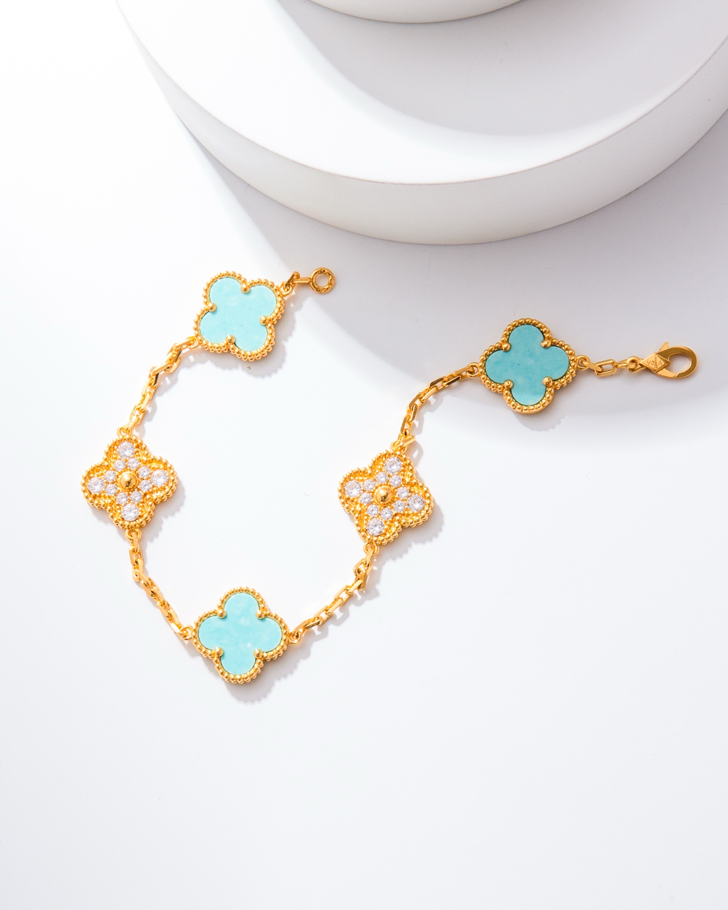 クリスマスの輝き！ローズゴールドとゴールドの美しい手首飾り