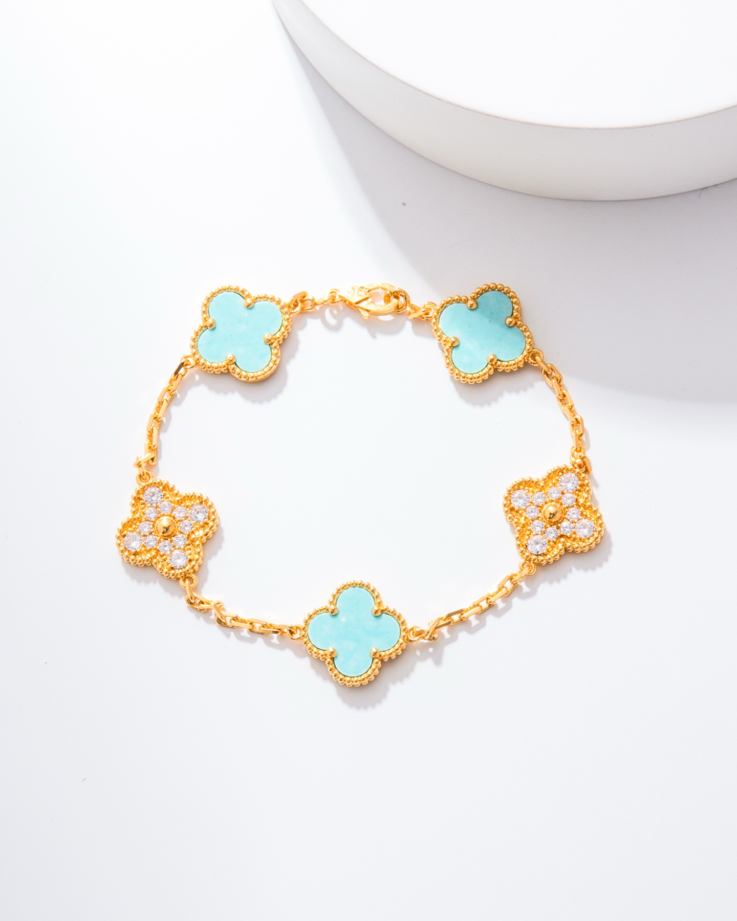 クリスマスの輝き！ローズゴールドとゴールドの美しい手首飾り