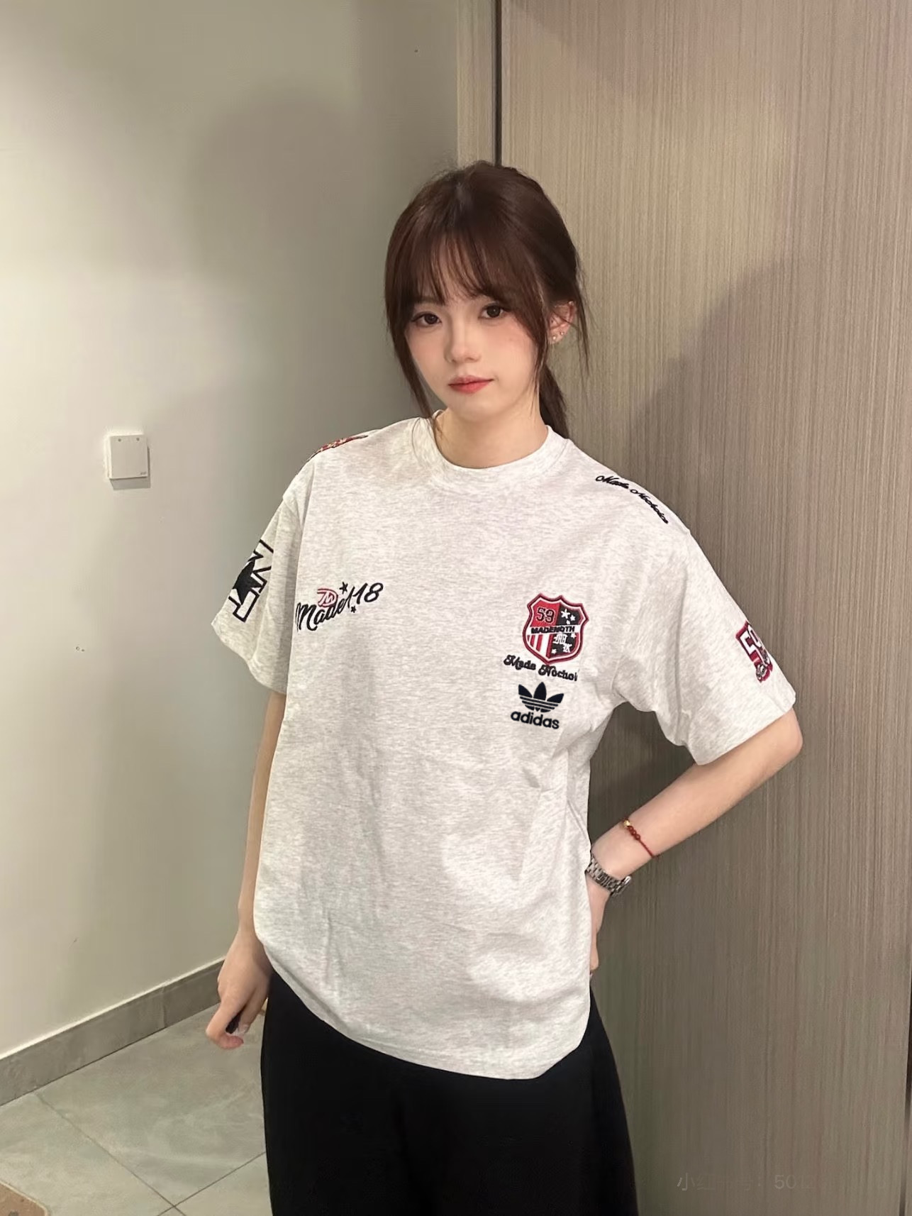 Alternative view of T-Shirt 02654