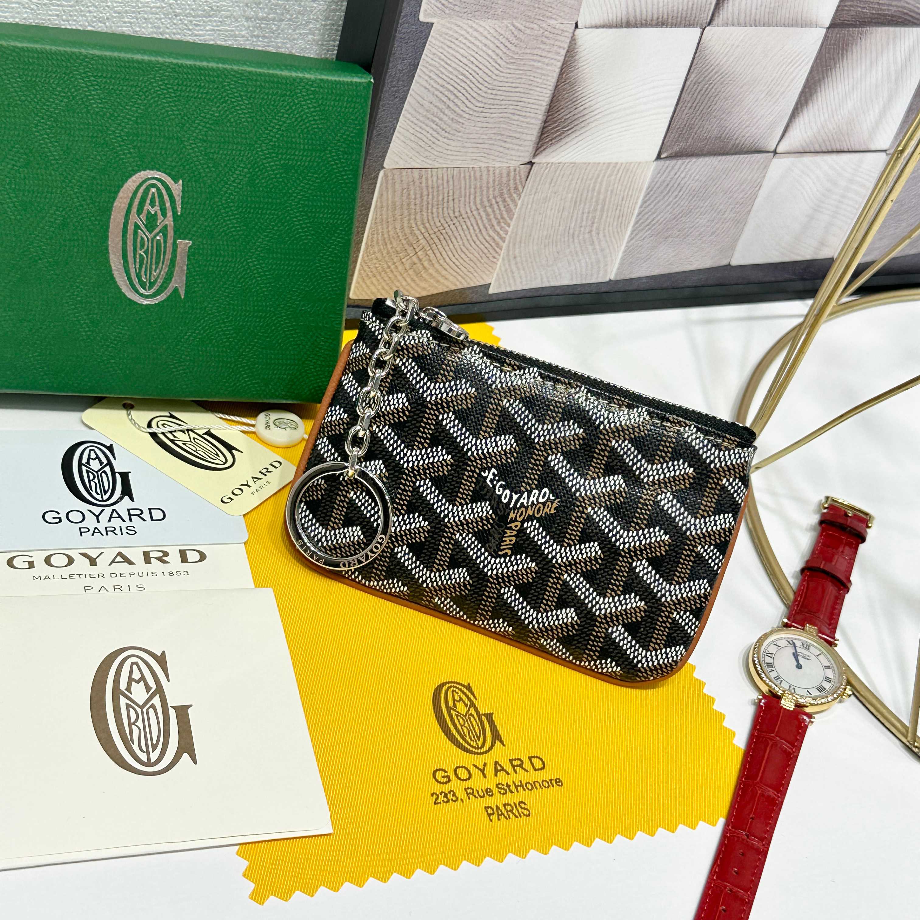 Compact Goya Sénat Nano Key Pack with Secure D Rings and Zippers