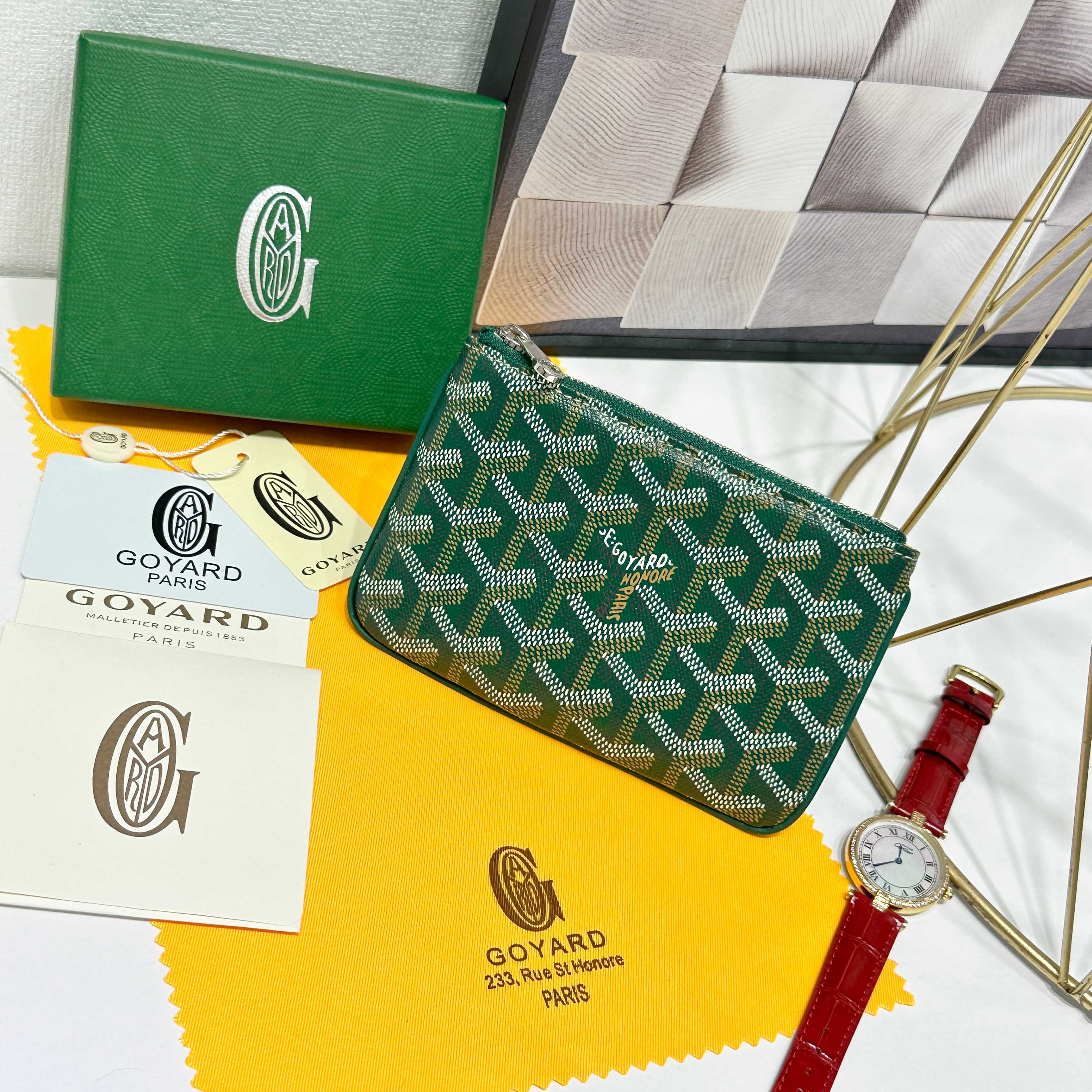 “665 Goya Sénat Mini Handbags: Versatile Zero Wallets and Card Clips”