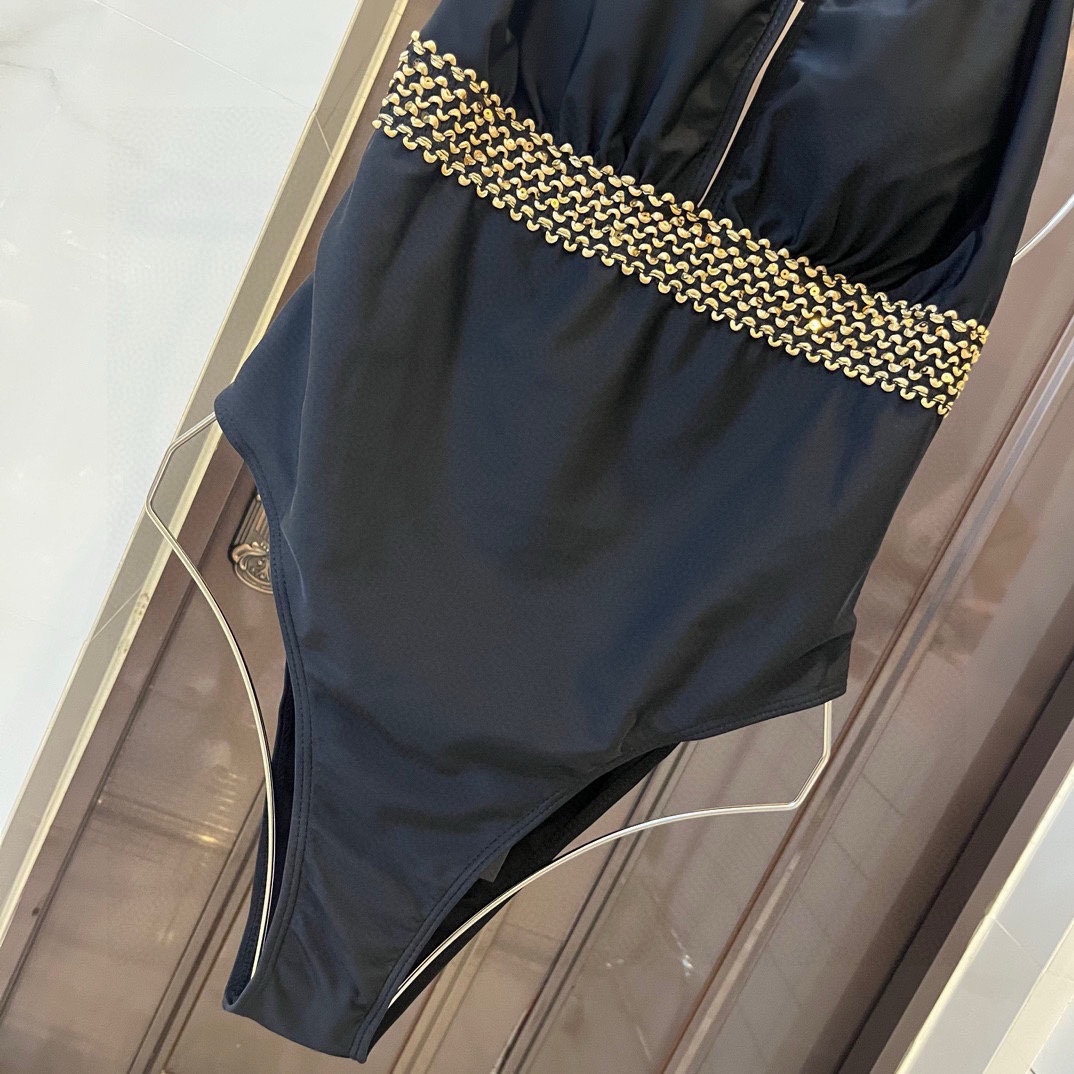 范思哲最新款沙滩系列连体式泳衣可以说是游泳衣的天花板了强烈推荐！实物非常高级泳衣外穿太️了怎么穿怎么好看