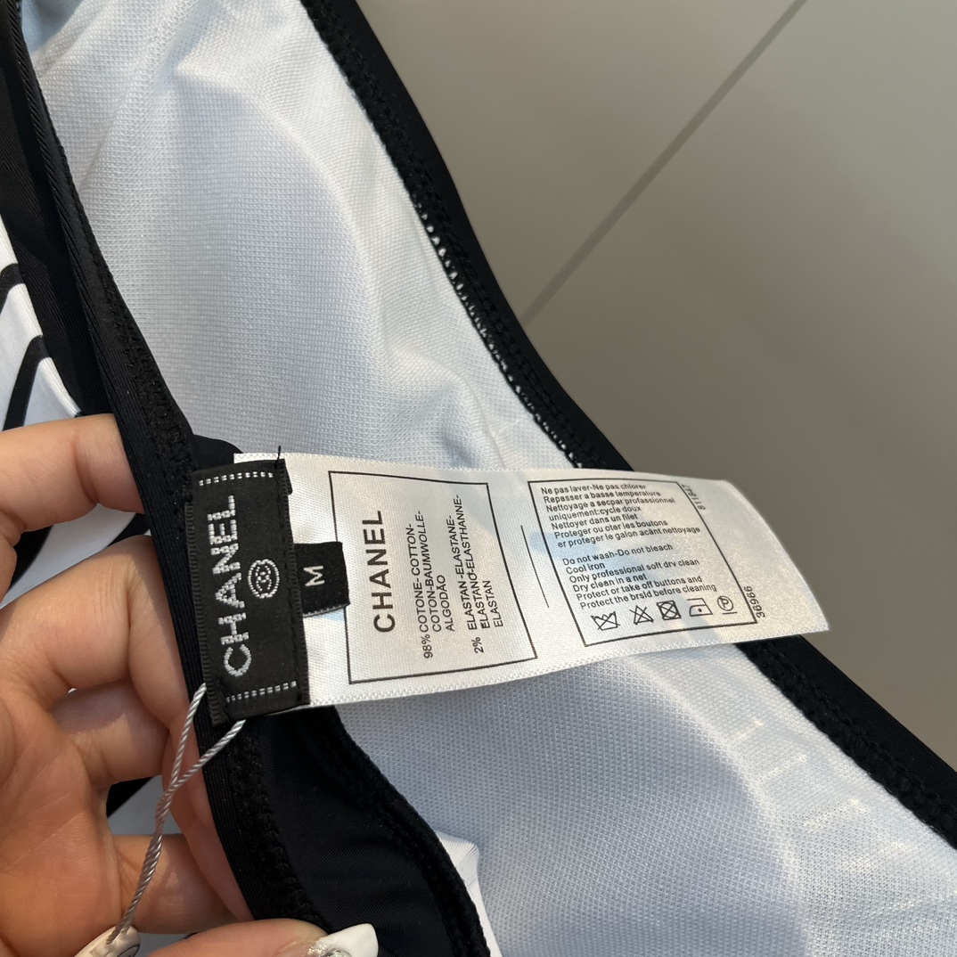 。

Chanel香奈儿官方新款泳衣比基尼👙，高端定制，S M L XL