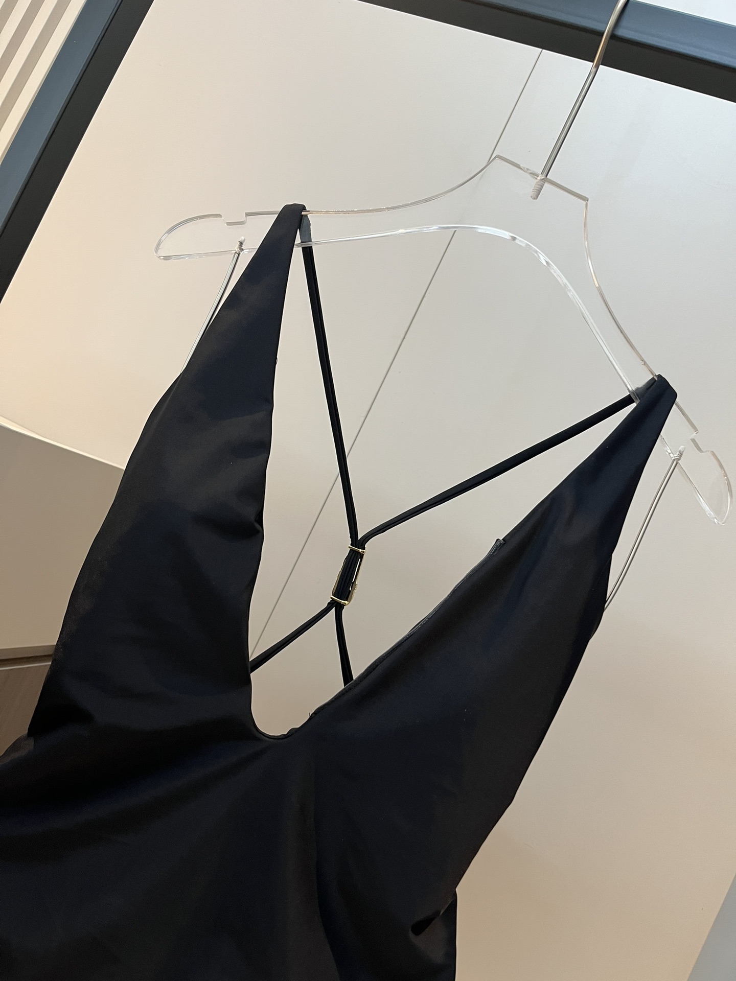 。
范思哲官方新款泳衣比基尼👙，高端定制，S M L XL