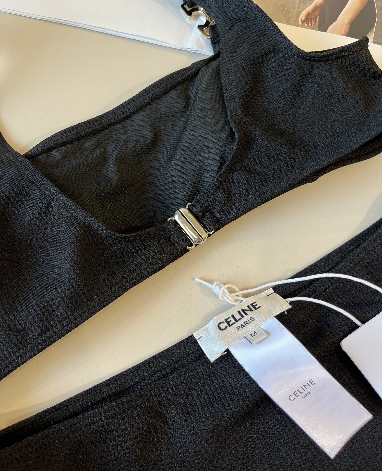 。

Celine赛琳新款比基尼休闲套装，纯棉面料，S M L XL