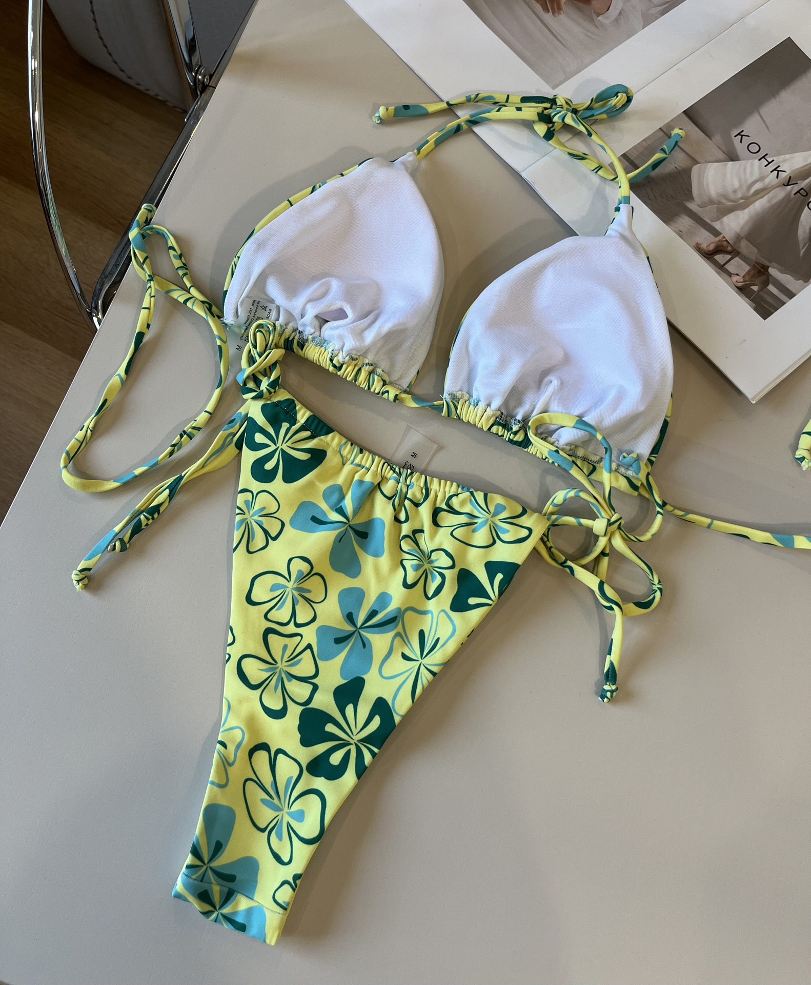 。

潮牌比基尼👙S M L