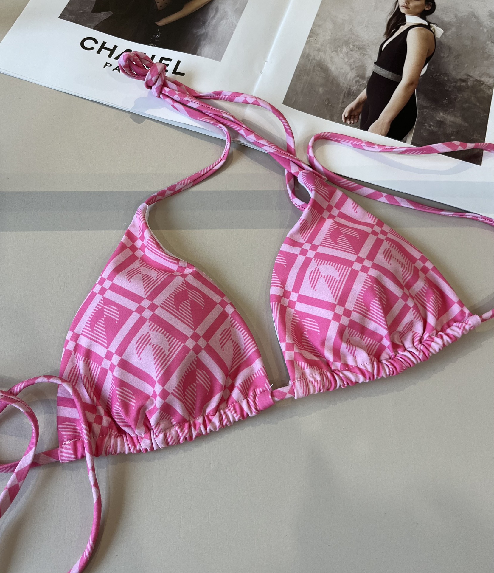 。

MARINE SERRA潮牌比基尼👙