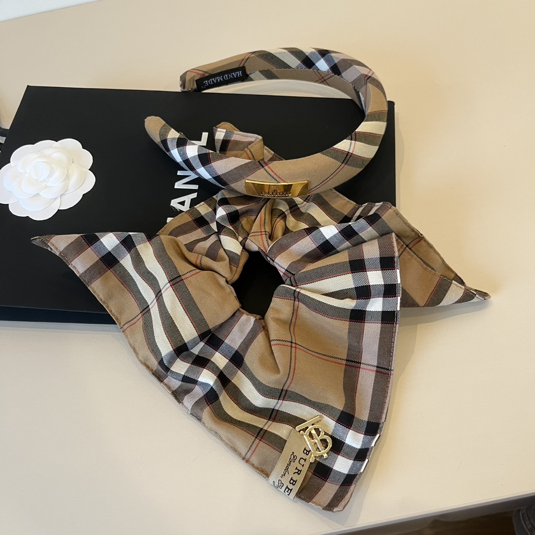 One hundred and twenty-one. Burberry Baballig - 图片 6