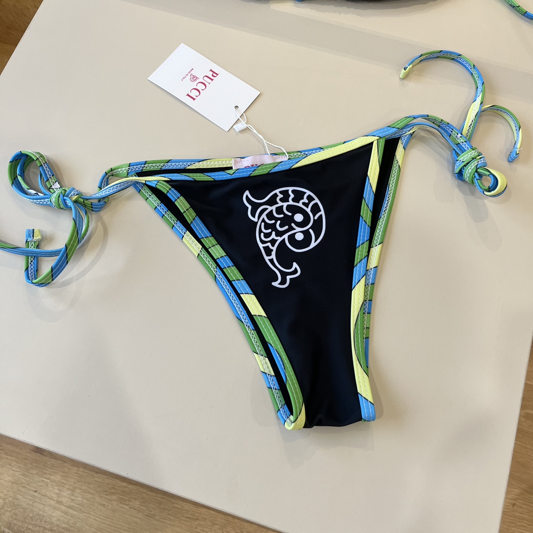 。
Puccl
专柜新款分体比基尼 😍🥰适合多种场景的游泳衣🏊‍♀️海边 游泳池 温泉 水上乐园 漂流都
