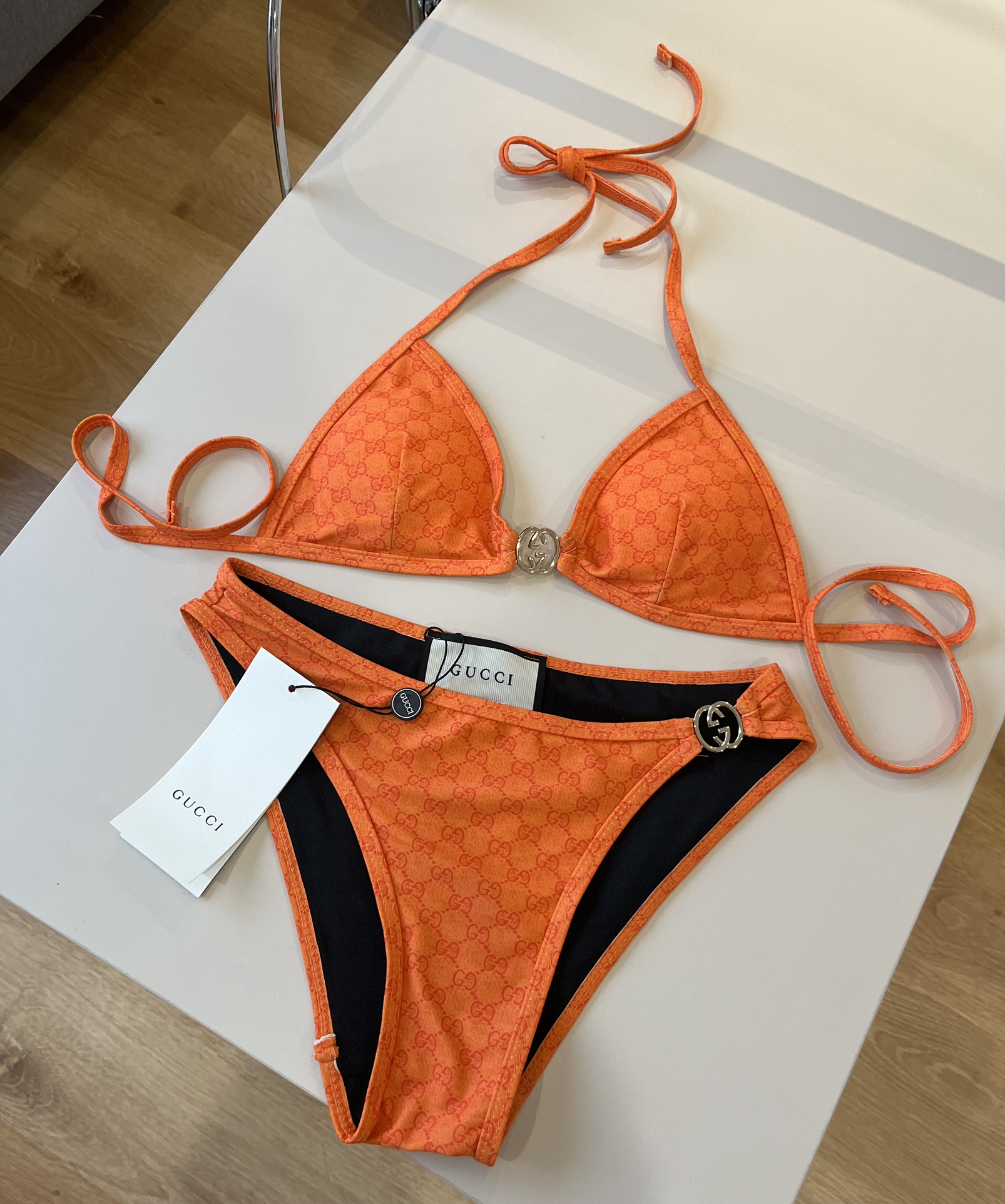 。

Gucci古奇比基尼👙，分体泳衣，S M L XL
