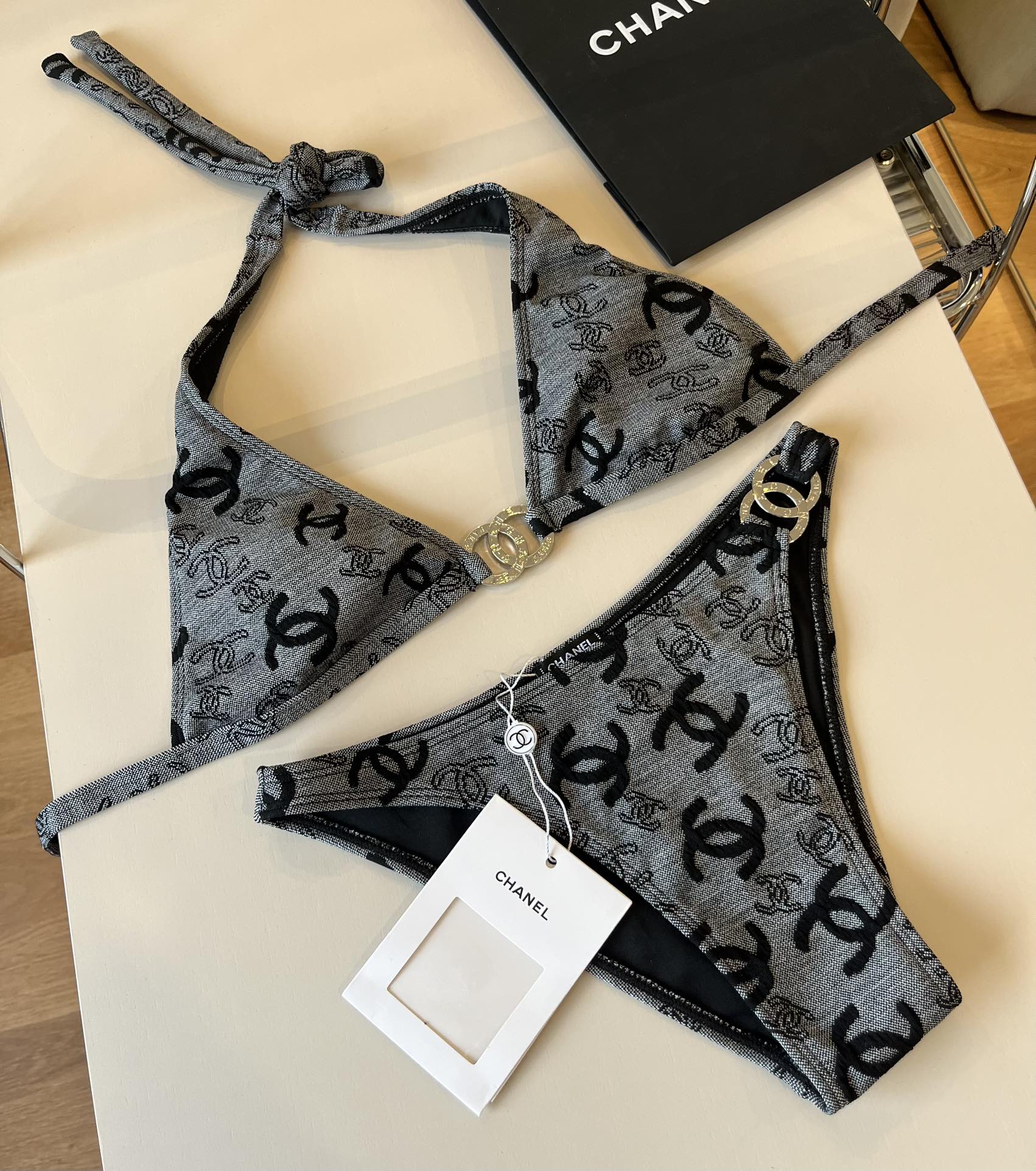 

Chanel香奈儿比基尼泳衣 最新面料S M L XL