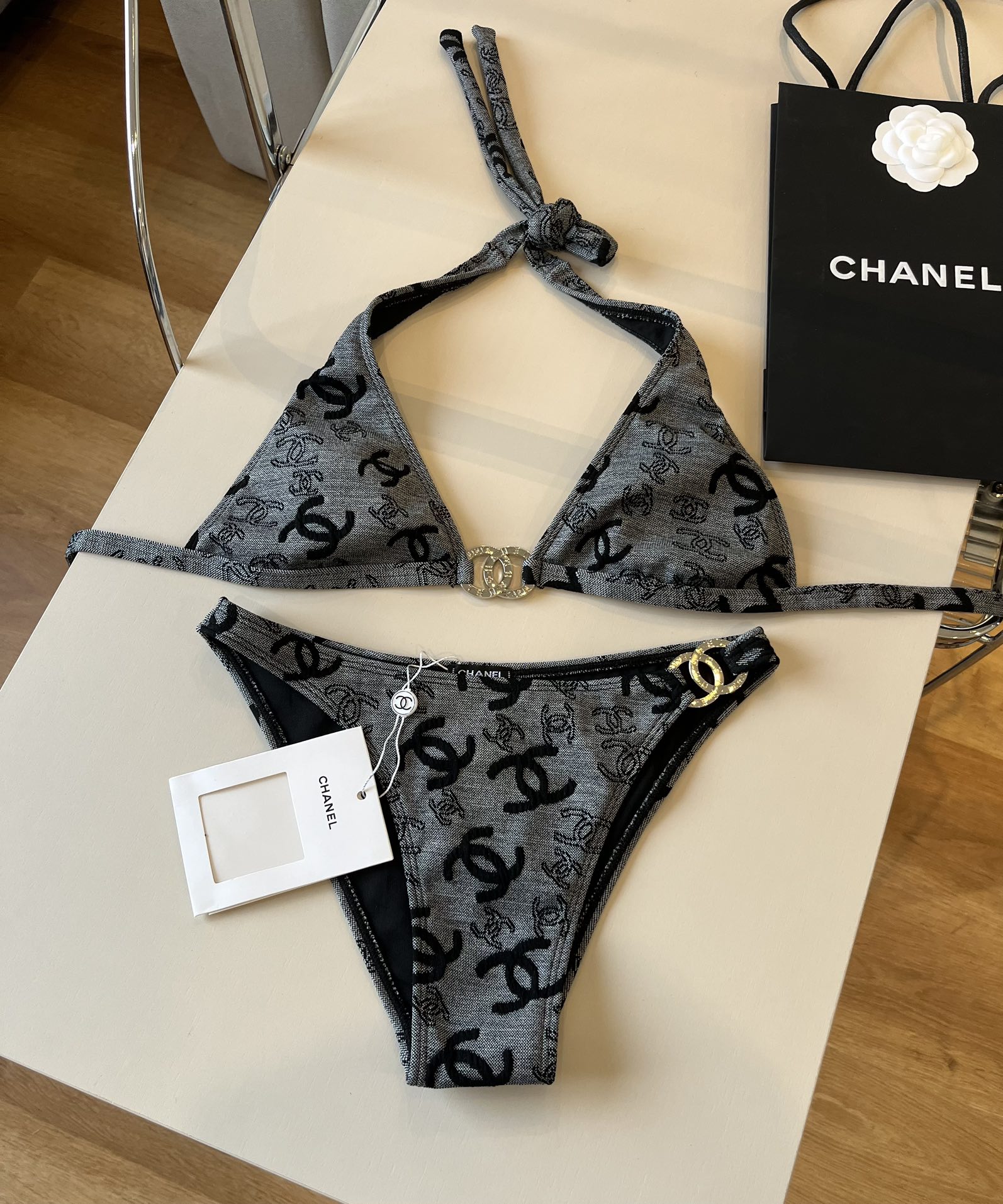 

Chanel香奈儿比基尼泳衣 最新面料S M L XL
