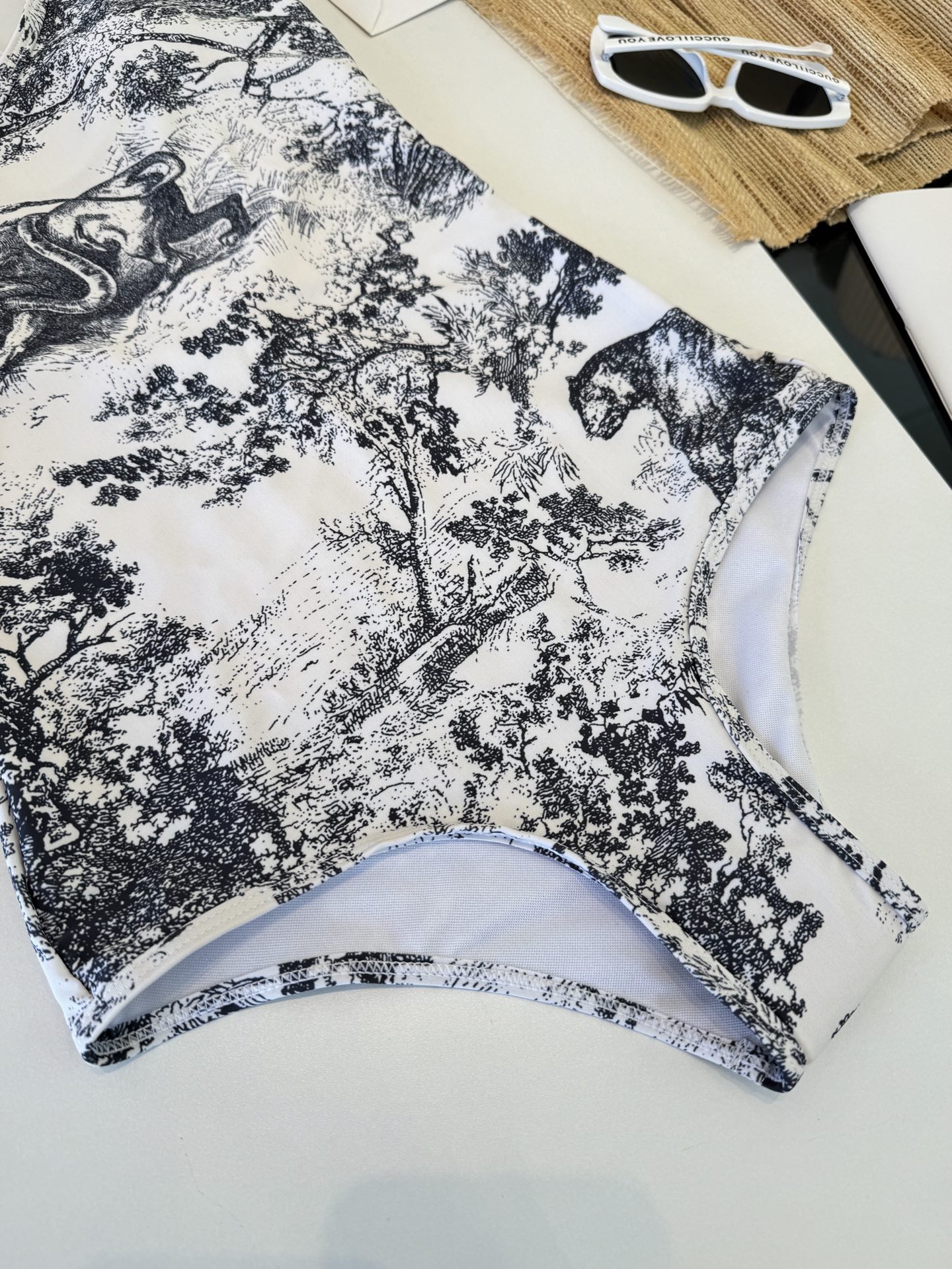 🌾Dior迪奥官方新款连体泳衣比基尼，S M L XL