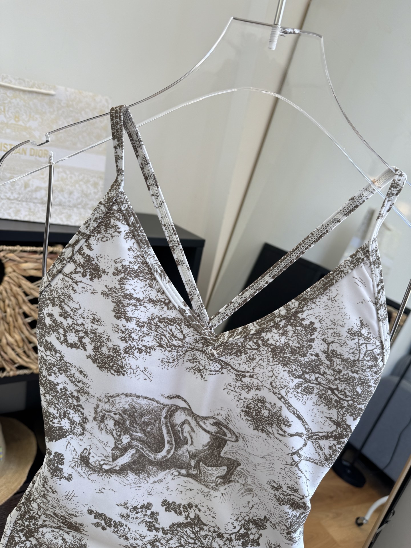 🌾Dior迪奥官方新款连体泳衣比基尼，S M L XL