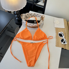 🌾范思哲分体比基尼👙泳衣 😍🥰适合多种场景的游泳衣🏊♀️海边 游泳池 温泉 水上乐园 漂流都可以😌内 🌾范思哲分体比基尼👙泳衣 😍🥰适合多种场景的游泳衣🏊♀️海边 游泳池 温泉 水上乐园 漂流都可以😌内