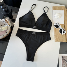 🌾巴黎世家比基尼👙❤️😍🥰适合多种场景的游泳衣🏊♀️海边 游泳池 温泉 水上乐园 漂流都可以😌内搭外穿 🌾巴黎世家比基尼👙❤️😍🥰适合多种场景的游泳衣🏊♀️海边 游泳池 温泉 水上乐园 漂流都可以😌内搭外穿