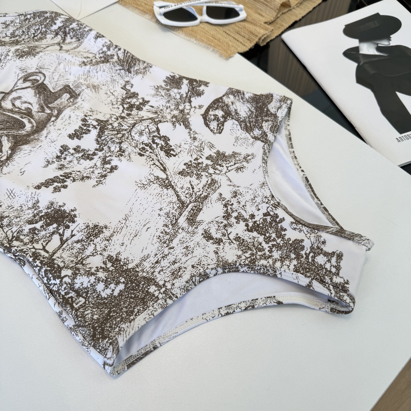 🌾Dior迪奥官方新款连体泳衣比基尼，S M L XL