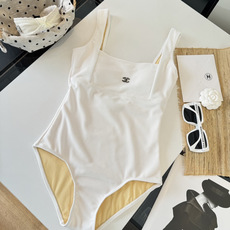 🌾Chanel 香奈儿连体泳衣 😍🥰适合多种场景的游泳衣🏊♀️海边 游泳池 温泉 水上乐园 漂流都可以 🌾Chanel 香奈儿连体泳衣 😍🥰适合多种场景的游泳衣🏊♀️海边 游泳池 温泉 水上乐园 漂流都可以