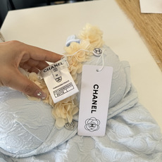 🌾Chanel 香奈儿连体泳衣 😍🥰适合多种场景的游泳衣🏊♀️海边 游泳池 温泉 水上乐园 漂流都可以 🌾Chanel 香奈儿连体泳衣 😍🥰适合多种场景的游泳衣🏊♀️海边 游泳池 温泉 水上乐园 漂流都可以
