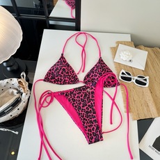 🌾D&G杜嘉班纳 豹纹分体比基尼👙泳衣 😍🥰适合多种场景的游泳衣🏊♀️海边 游泳池 温泉 水上乐园 🌾D&G杜嘉班纳 豹纹分体比基尼👙泳衣 😍🥰适合多种场景的游泳衣🏊♀️海边 游泳池 温泉 水上乐园