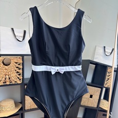 🌾Chanel 香奈儿连体泳衣 😍🥰适合多种场景的游泳衣🏊♀️海边 游泳池 温泉 水上乐园 漂流都可以 🌾Chanel 香奈儿连体泳衣 😍🥰适合多种场景的游泳衣🏊♀️海边 游泳池 温泉 水上乐园 漂流都可以