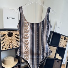 🌾罗意威LOEWE新款连体比基尼泳衣👙❤️😍🥰适合多种场景的游泳衣🏊♀️海边 游泳池 温泉 水上乐园 🌾罗意威LOEWE新款连体比基尼泳衣👙❤️😍🥰适合多种场景的游泳衣🏊♀️海边 游泳池 温泉 水上乐园