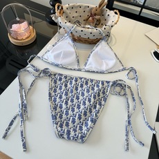 🌾Dior迪奥 新款比基尼泳衣👙❤️😍🥰适合多种场景的游泳衣🏊♀️海边 游泳池 温泉 水上乐园 漂流都 🌾Dior迪奥 新款比基尼泳衣👙❤️😍🥰适合多种场景的游泳衣🏊♀️海边 游泳池 温泉 水上乐园 漂流都