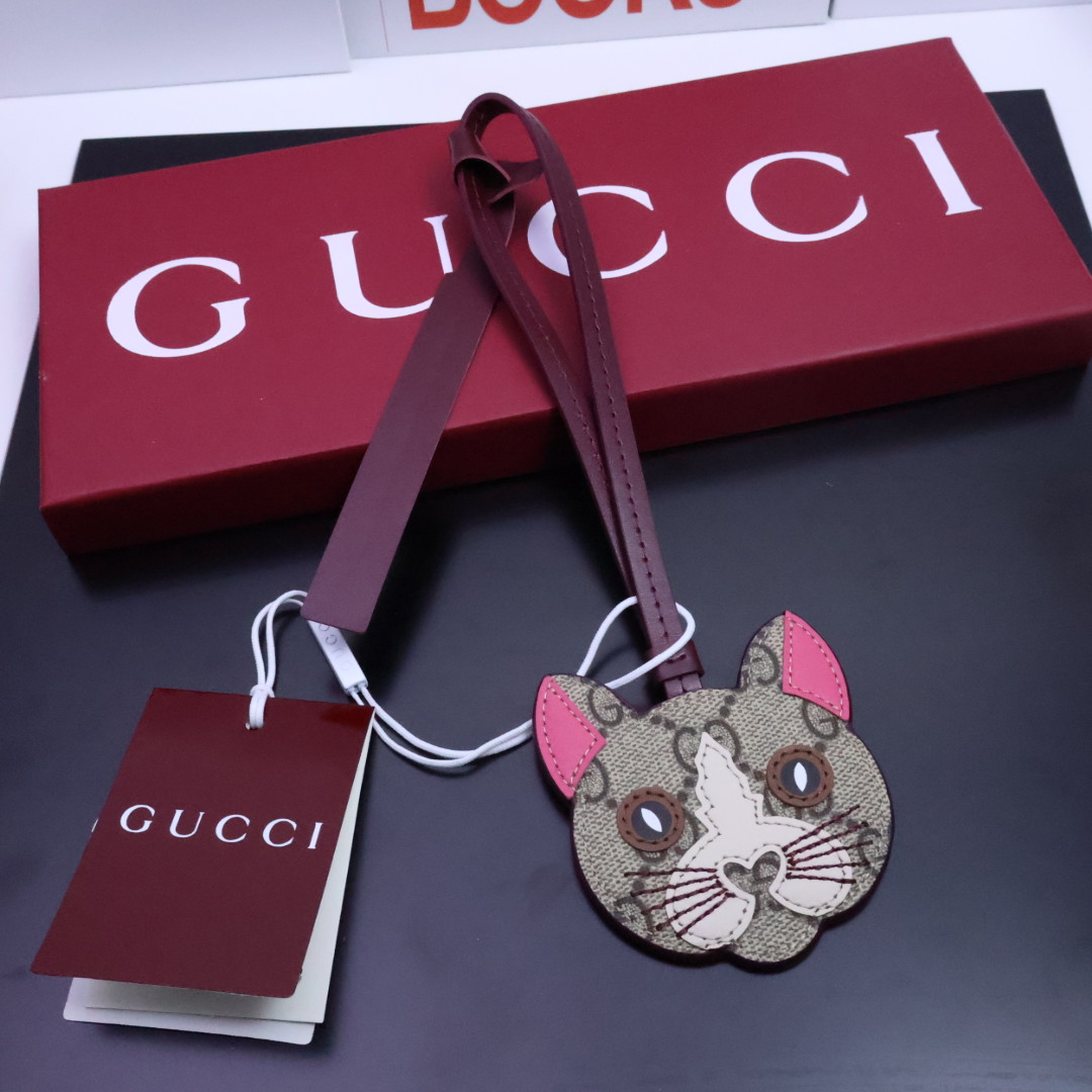 💰242 new Gucci Gucchigucci bag key attachment, two colours for fine work. With unique symbols。 - 图片 2