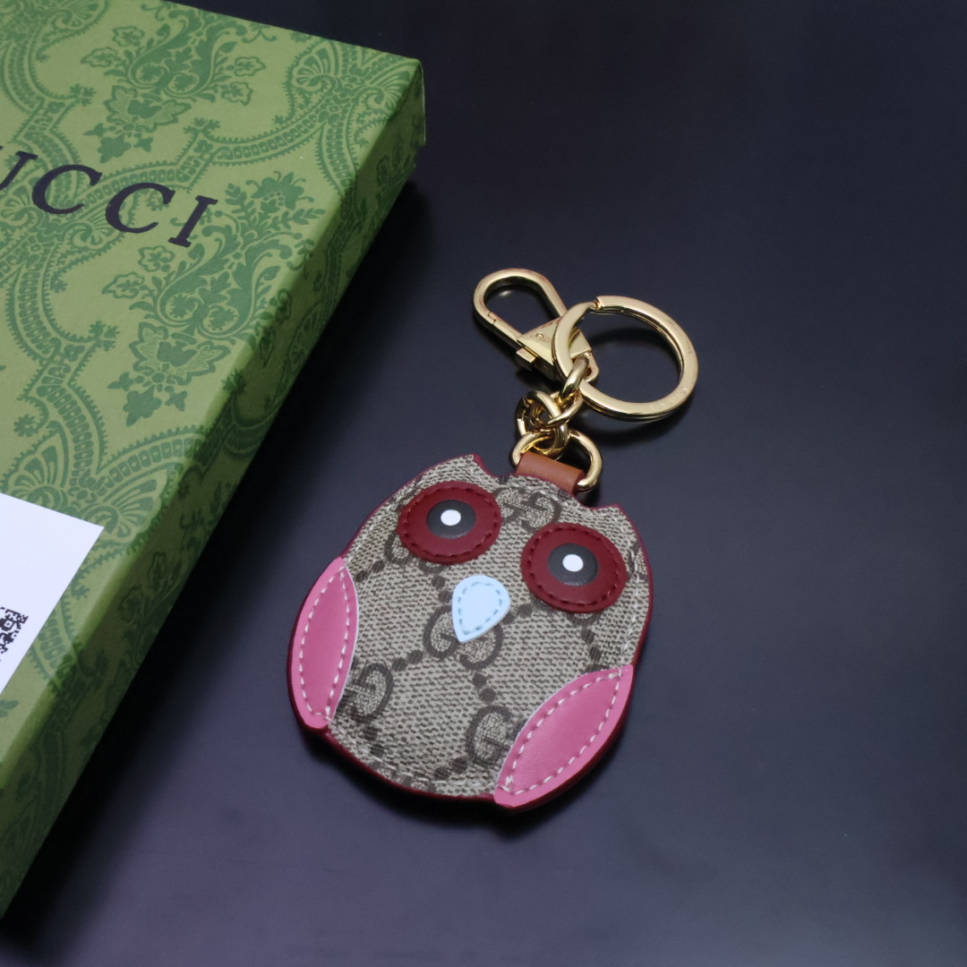 💰242 new Gucci Gucchigucci bag key attachment, two colours for fine work. With a unique sign。