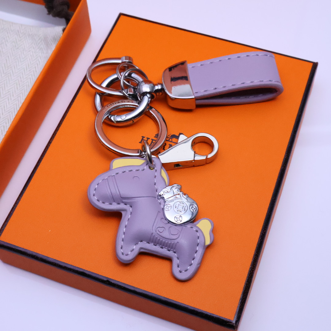 Luxurious Emerald Key with Exquisite Craftsmanship and Customized Design - 图片 4