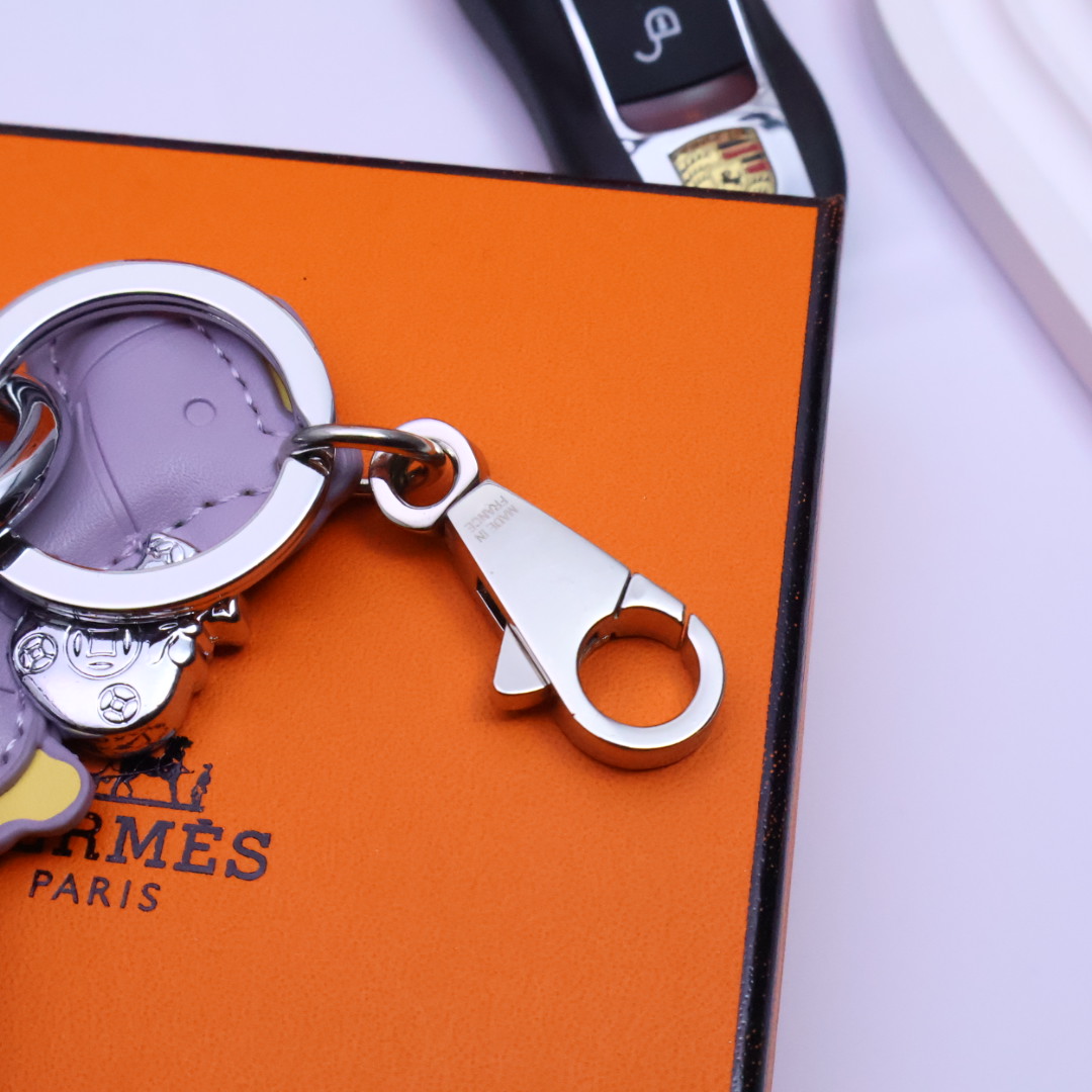 Luxurious Emerald Key with Exquisite Craftsmanship and Customized Design - 图片 7