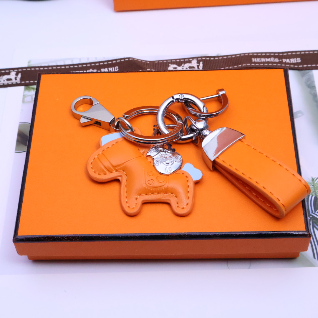 Luxury Emerald Key with Intricate Weave Design and Exquisite Craftsmanship - 图片 2