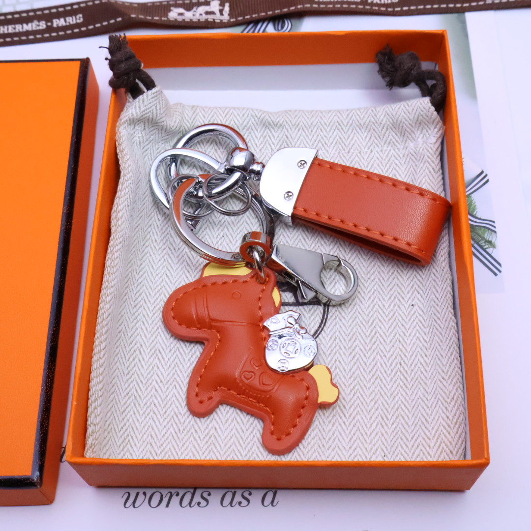 Luxurious Customized Hermes Emerald Key with Exquisite Craftsmanship and Elegant Design - 图片 4