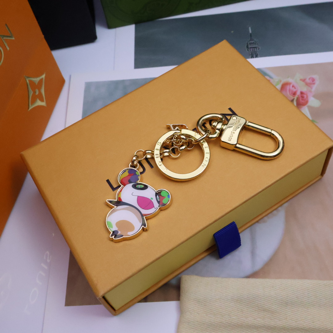 מחזיק מפתחות Louis Vuitton x Murakami Takashi, עיצוב פנדה מצויר ואותיות 8 i1740895107576 416 0 5