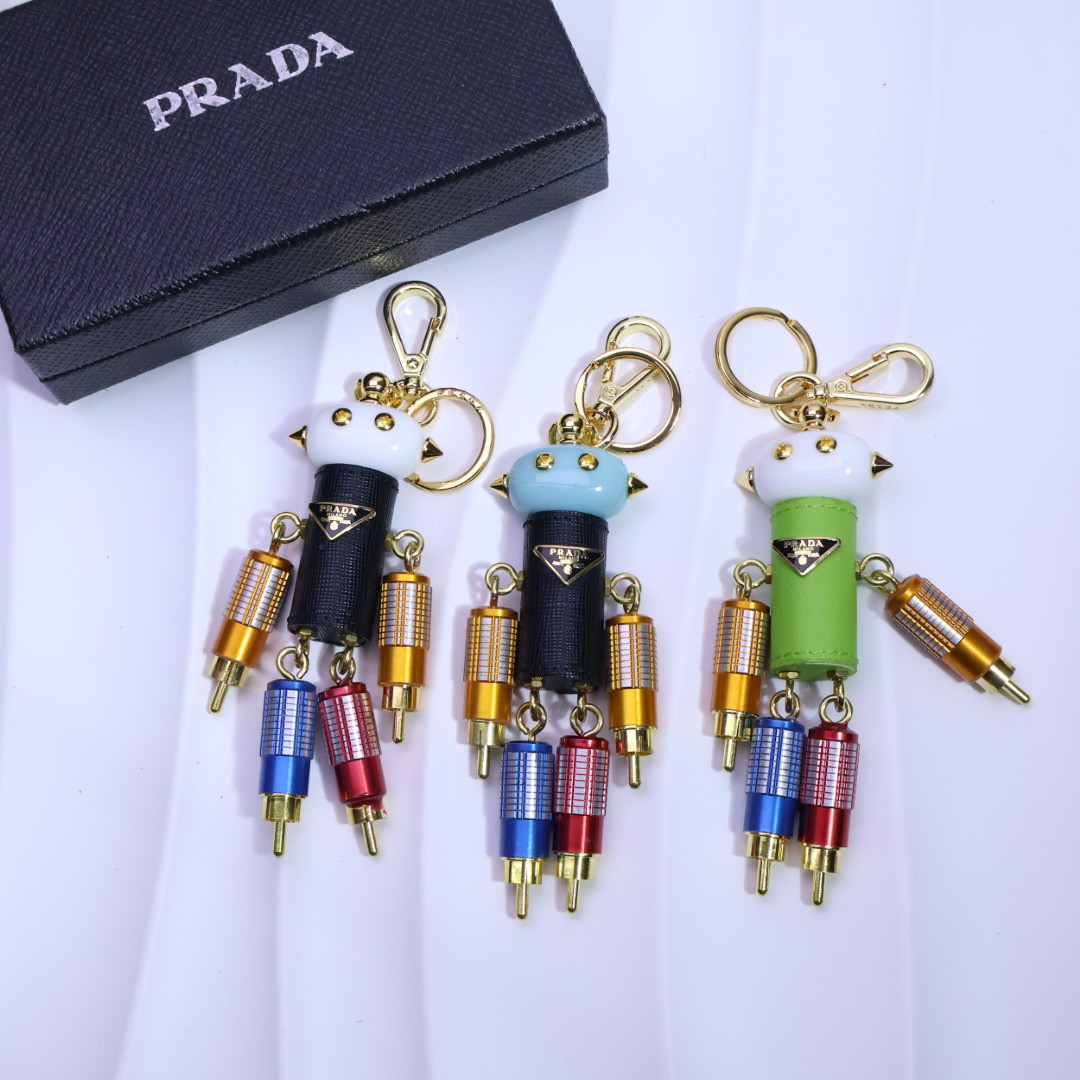 Luxurious ¥rada Saffiano Leather Key Ring with Logo and Hook Detail. - 图片 5