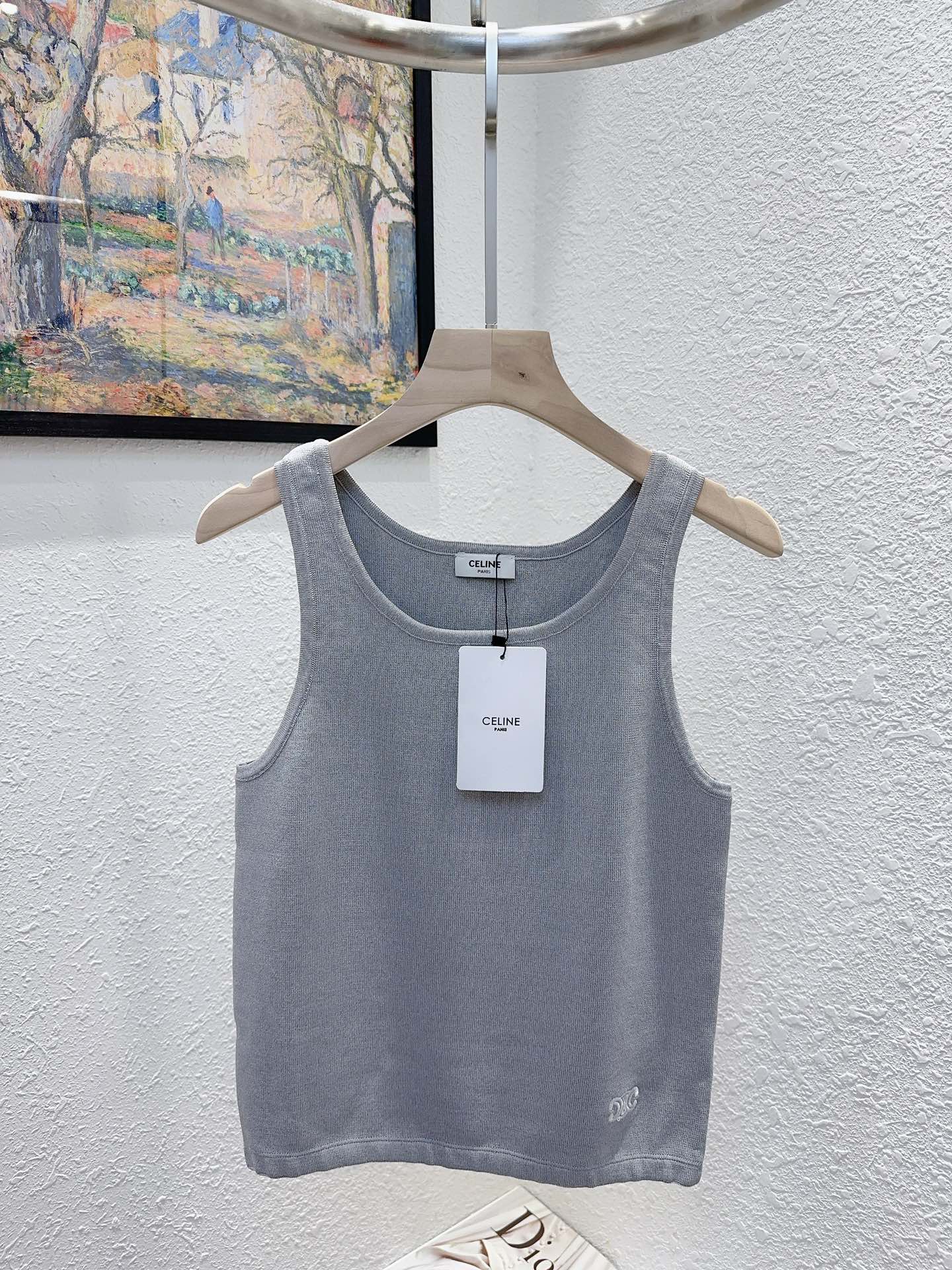 NO:311814,Celin's home!  Special counter model!  Waist embroidered Arc de Triomphe logo pattern sleeveless knitted short vest!  Complete three standards!  Three colors!  S/M/L, shipped in stock!  (Size S bust 72 garment length 51), celine,alexander wang19860909Celin家！专柜款！腰间刺绣凯旋门logo图案无袖针织短款背心！三标齐全！三色！码数S/M/L,现货发！(S码胸围72衣长51),,celine,alexander wang,Women's clothing