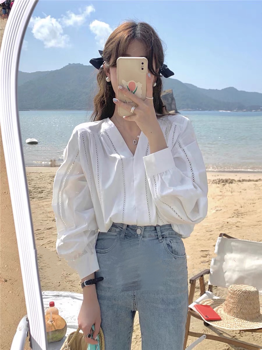 NO:326813,Zimmer's home!  Higher version!  Heavy industry embroidered water-soluble hollow spliced ​​V-neck loose fairy shirt!  S/M/L, shipped in stock!  (Size S bust 110 63-65), Shirts,alexander wang19860909Zimmer家！高版本！重工刺绣水溶镂空拼接V领宽松仙女衬衫！码数S/M/L,现货发！(S码胸围110衣长63-65),,shirts,alexander wang,Women's clothing