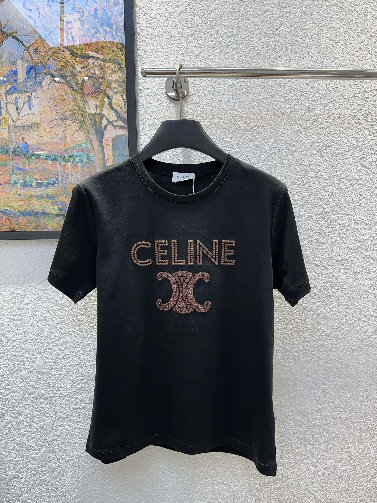 NO:426062,Celin's home!  Higher version!  Embroidered letters logo sequins Arc de Triomphe pattern round neck mercerated cotton short-sleeved T-shirt!  Complete three standards!  Two colors!  S/M/L/XL, shipped in stock!  (M size bust 92 length 59), celine, T-shirt,tees, t-shirt,alexander wang19860909Celin家！高版本！胸前刺绣字母logo亮片凯旋门图案圆领丝光棉短袖T恤！三标齐全！两色！码数S/M/L/XL,现货发！(M码胸围92衣长59),,celine,T-shirt,tees，t-shirt,alexander wang,Women's clothing