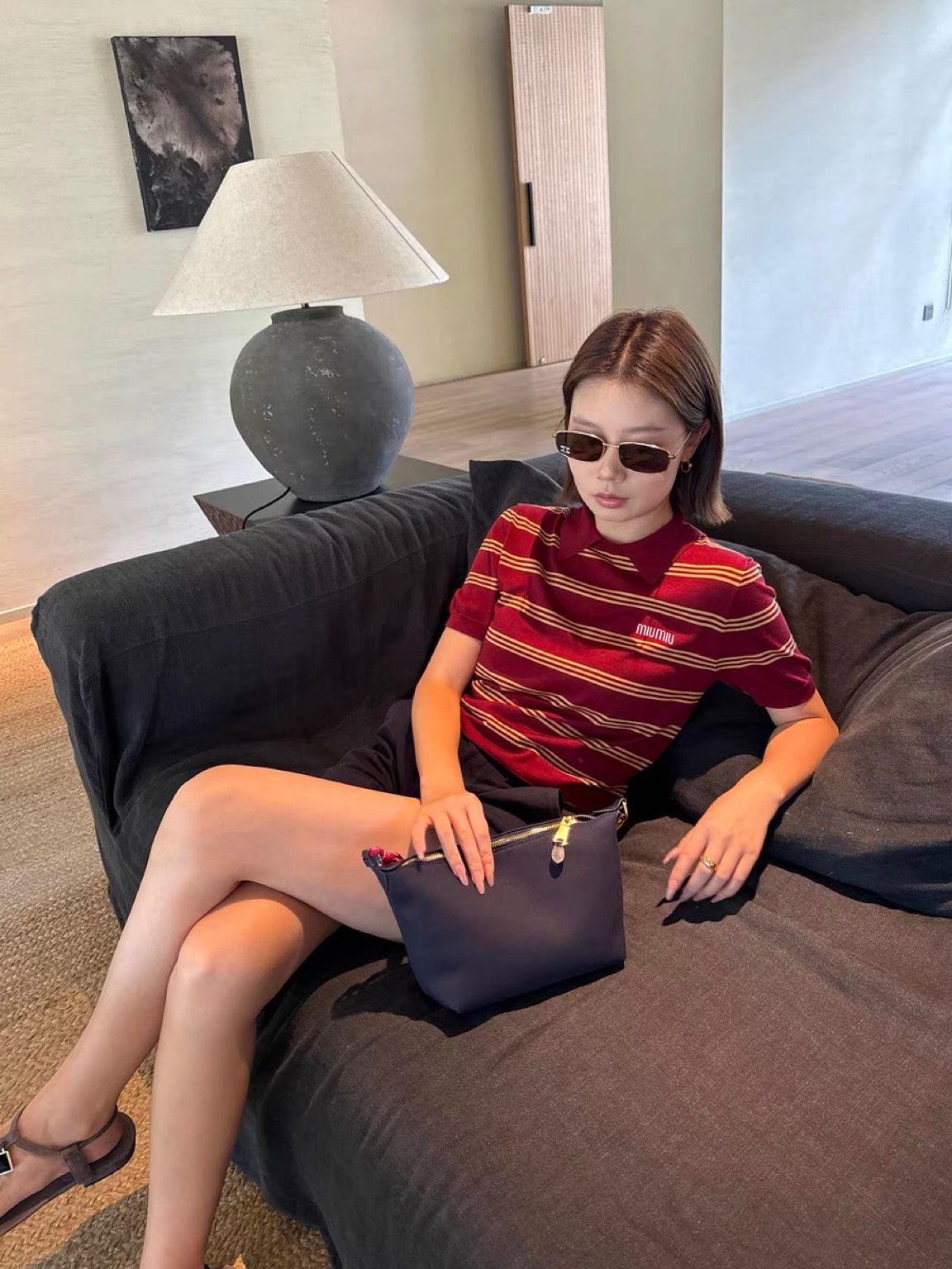 NO:433296,Miu Miu family!  Special counter model!  Letter logo pattern jacquard lapel striped knitted short-sleeved top on chest!  Complete three standards!  S/M/L, shipped in stock!  (M size bust 88 length 51), miumiu, T-shirt, alexander wang19860909Miu缪家！专柜款！胸前字母logo图案提花翻领条纹针织短袖上衣！三标齐全！码数S/M/L,现货发！(M码胸围88衣长51),,miumiu,T-shirt,alexander wang,Women's clothing