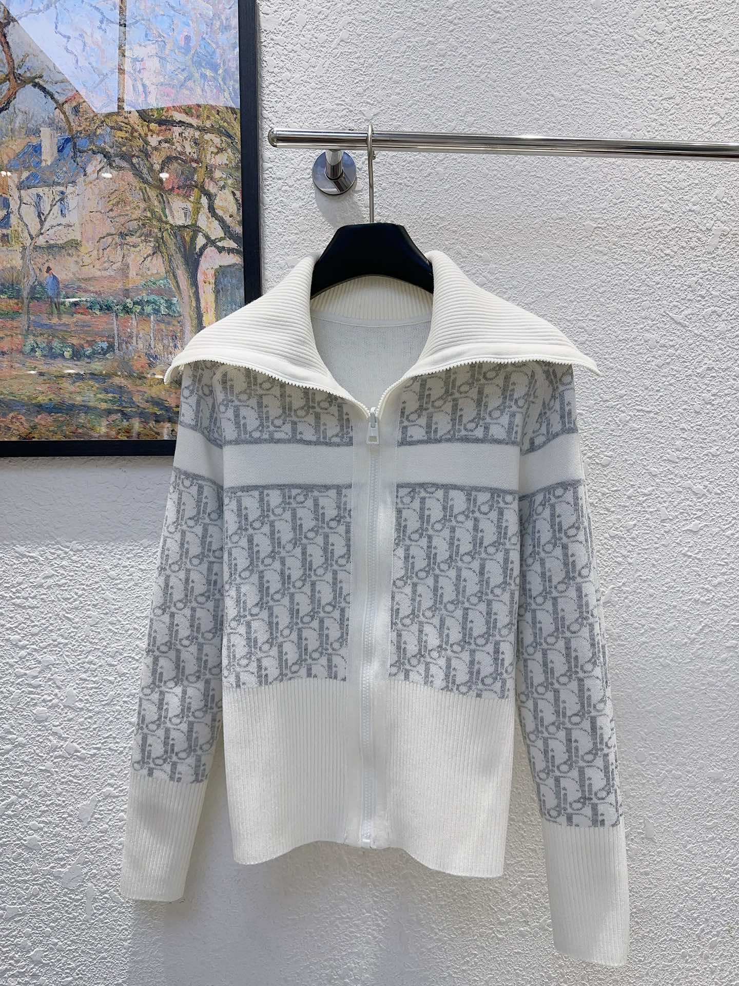 NO:452184,Dio* Di's home!  Special counter model!  Higher version!  Custom letter logo zipper back letter logo pattern jacquard lapel on both sides wearing cardigan jacket!  Number of codes 36/38/40, shipped in stock!  (38 size bust 96 length 60), dior,dior,jackets & coats,alexander wang19860909Dio*迪家！专柜款！高版本！定制字母logo拉链后背字母logo图案提花翻领两面穿开衫外套！码数36/38/40,现货发！(38码胸围96衣长60),,dior,dior,jackets & coats,alexander wang,Women's clothing